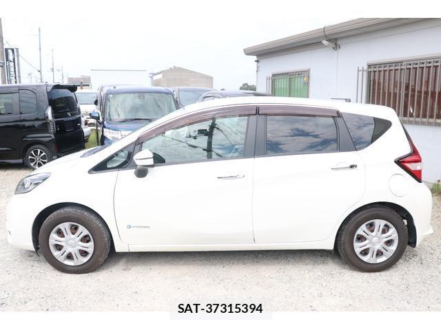 Nissan NOTE 2017-02 8343109-5