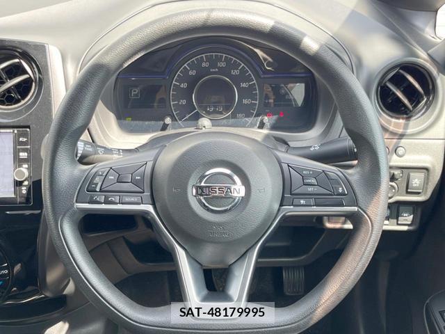 Nissan NOTE 2018-12 8343287-10