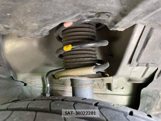 Nissan NOTE 2013-07 8343403-19