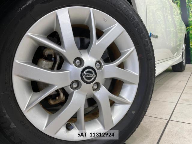 Nissan NOTE 2019-02 8343619-12