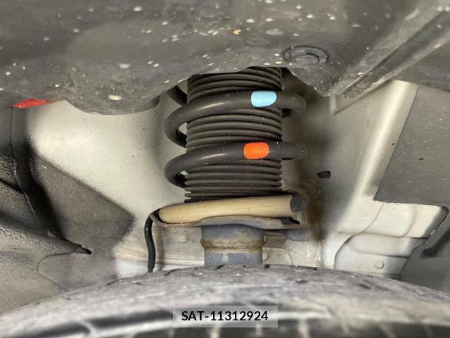 Nissan NOTE 2019-02 8343619-19