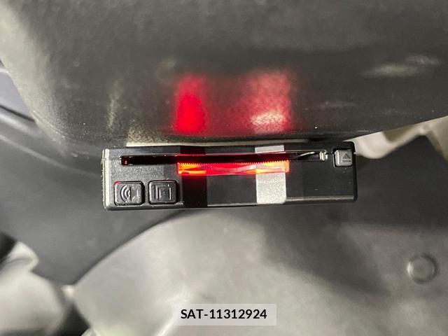 Nissan NOTE 2019-02 8343619-4