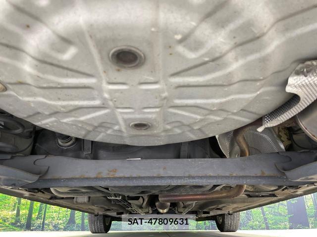 Nissan NOTE 2014-09 8343639-18