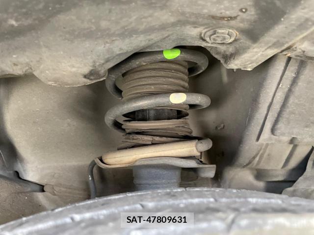 Nissan NOTE 2014-09 8343639-19