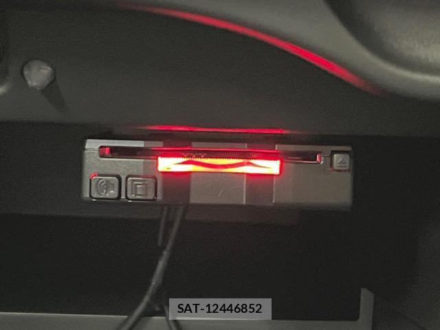 Nissan NOTE 2019-03 8343719-3