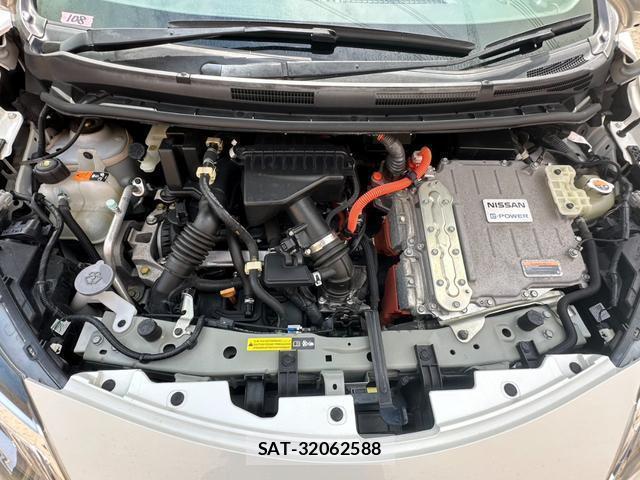 Nissan NOTE 2018-09 8344240-7
