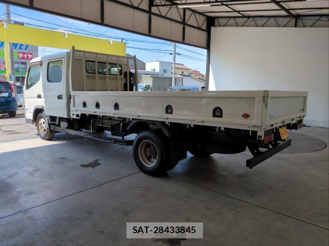 Nissan NT450 ATLAS 2016-04 8343585-10