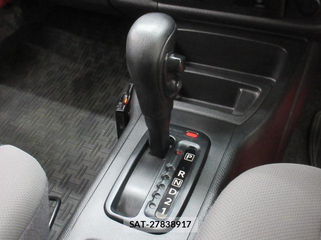 Nissan NV150 AD 2021-06 8342091-16