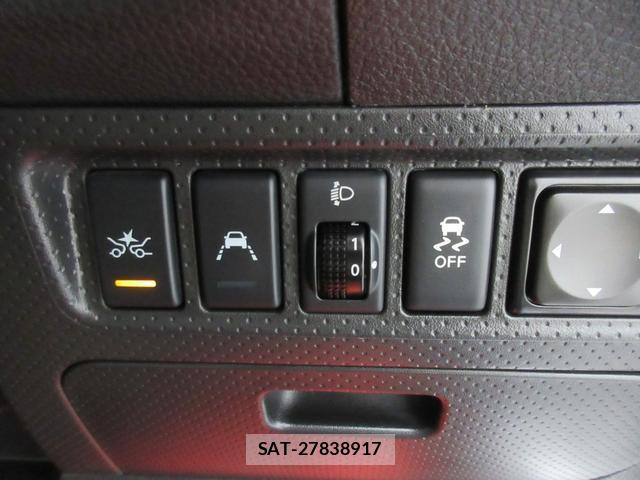 Nissan NV150 AD 2021-06 8342091-19