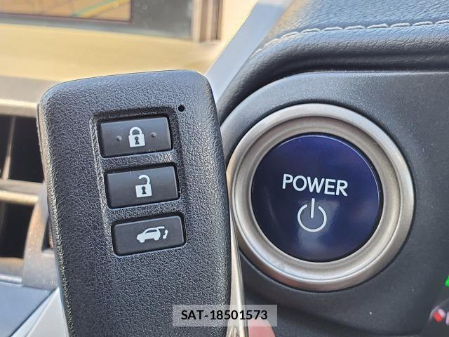 Lexus NX 2014-10 8343422-5
