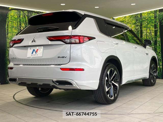 Mitsubishi OUTLANDER PHEV 2022-08 8342844-17