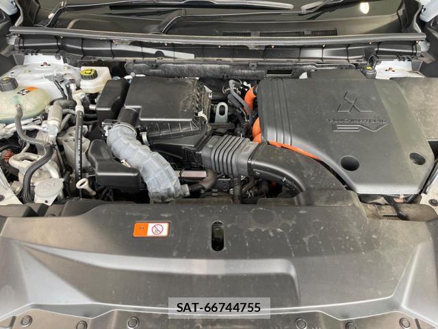 Mitsubishi OUTLANDER PHEV 2022-08 8342844-18