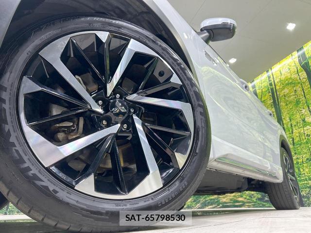 Mitsubishi OUTLANDER PHEV 2023-04 8343036-13