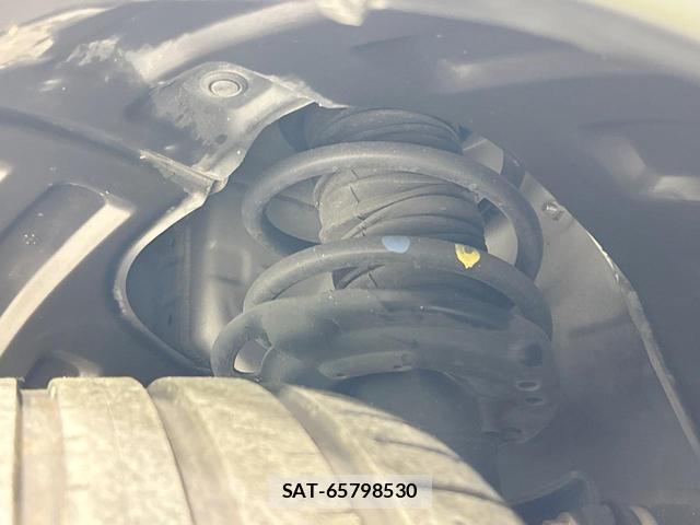 Mitsubishi OUTLANDER PHEV 2023-04 8343036-19