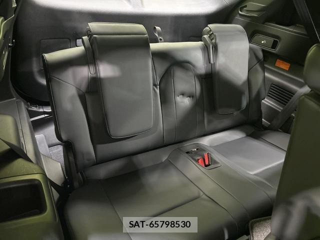 Mitsubishi OUTLANDER PHEV 2023-04 8343036-9
