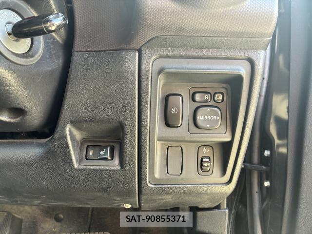 Mitsubishi PAJERO MINI 2012-06 8343238-17