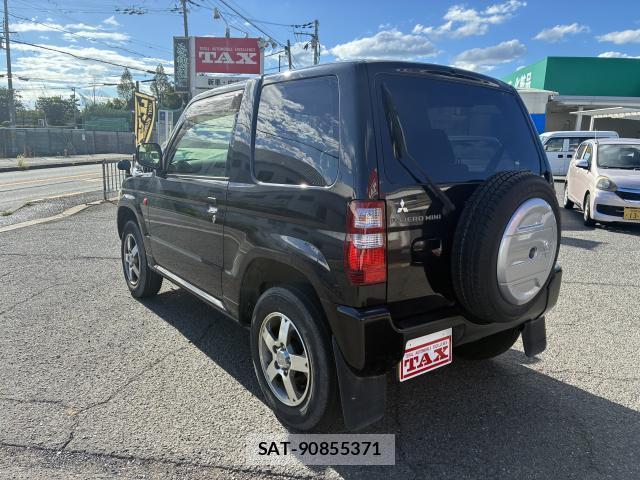 Mitsubishi PAJERO MINI 2012-06 8343238-6