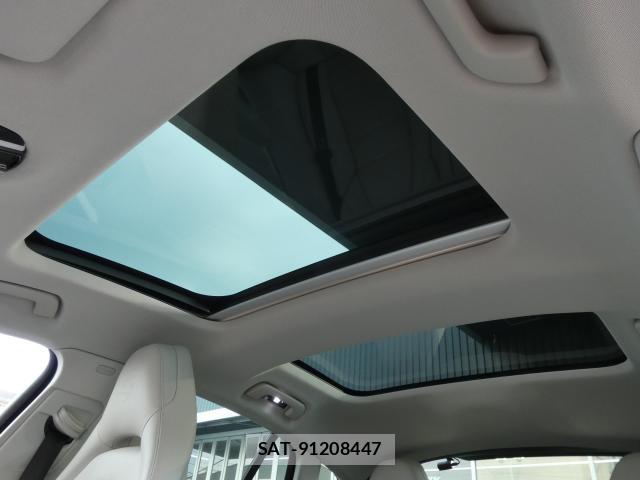Porsche PANAMERA 2021-07 8342504-6
