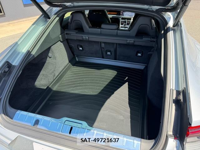 Porsche PANAMERA 2021-01 8344302-18