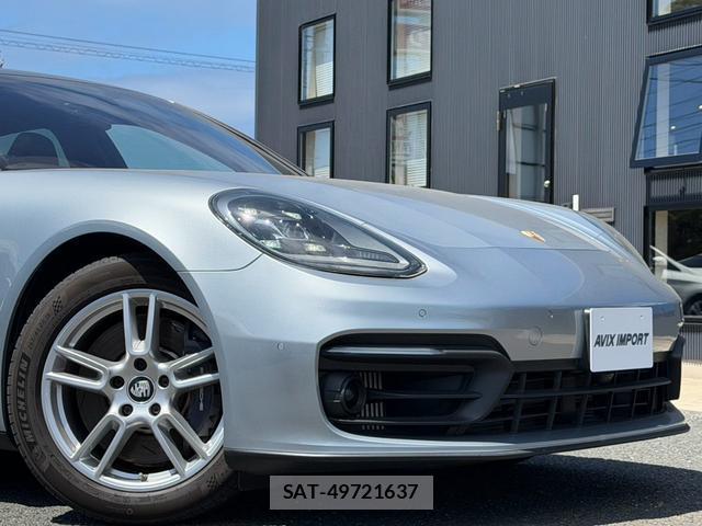 Porsche PANAMERA 2021-01 8344302-4