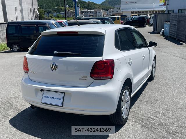 VolksWagen POLO 2014-03 8342379-8