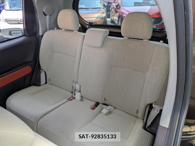 Toyota PORTE 2014-01 8343290-6