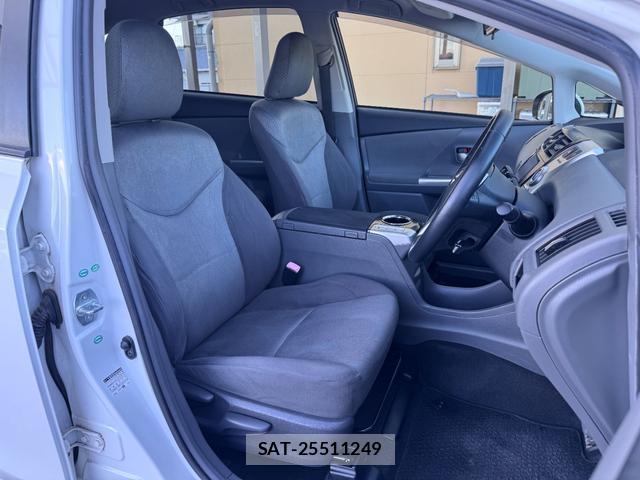 Toyota PRIUS ALPHA 2012-12 8342278-12