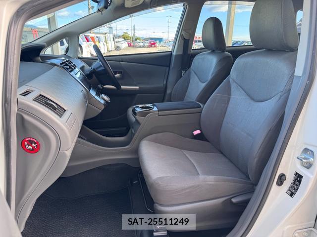 Toyota PRIUS ALPHA 2012-12 8342278-5