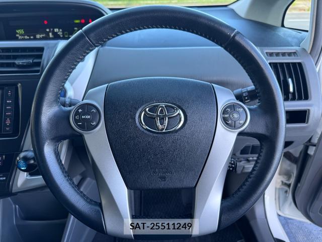 Toyota PRIUS ALPHA 2012-12 8342278-7