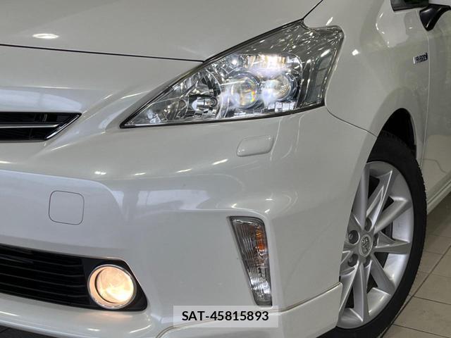 Toyota PRIUS ALPHA 2012-07 8342411-11