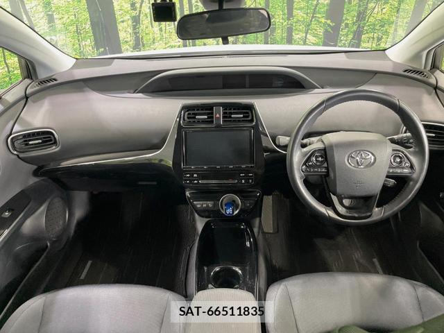 Toyota PRIUS PHV 2018-06 8342293-1