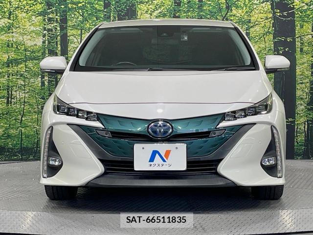 Toyota PRIUS PHV 2018-06 8342293-13