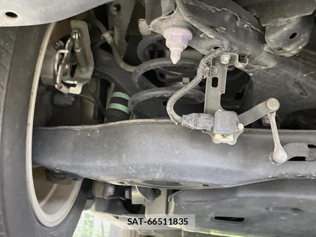 Toyota PRIUS PHV 2018-06 8342293-19