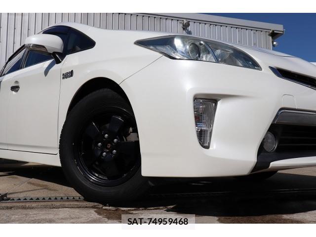 Toyota PRIUS PHV 2012-11 8342900-1