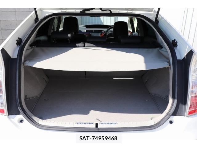 Toyota PRIUS PHV 2012-11 8342900-14