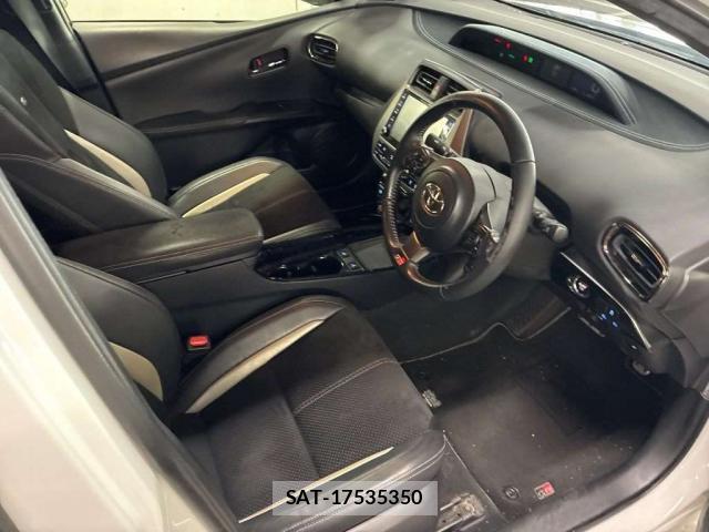 Toyota PRIUS PHV 2021-07 8342991-6