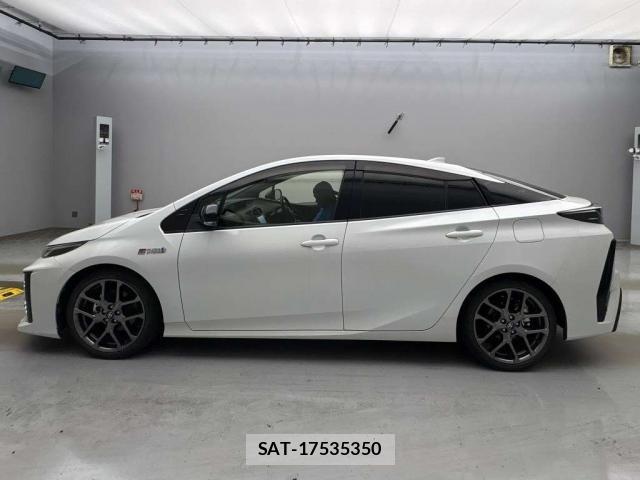 Toyota PRIUS PHV 2021-07 8342991-9