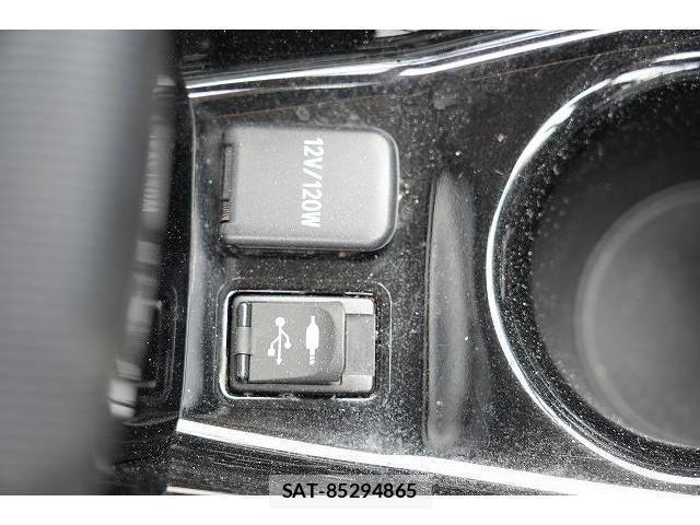 Toyota PRIUS PHV 2017-02 8343853-16
