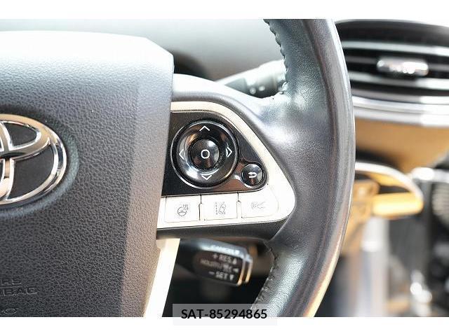Toyota PRIUS PHV 2017-02 8343853-17