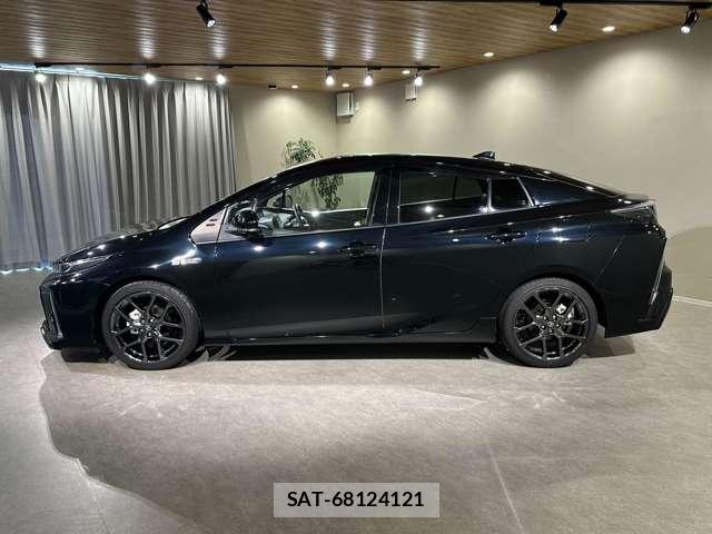 Toyota PRIUS PHV 2018-06 8344097-10