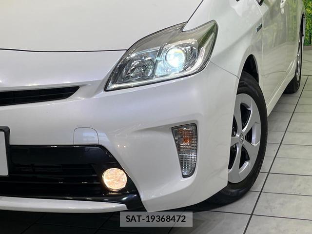 Toyota PRIUS 2015-02 8342053-11