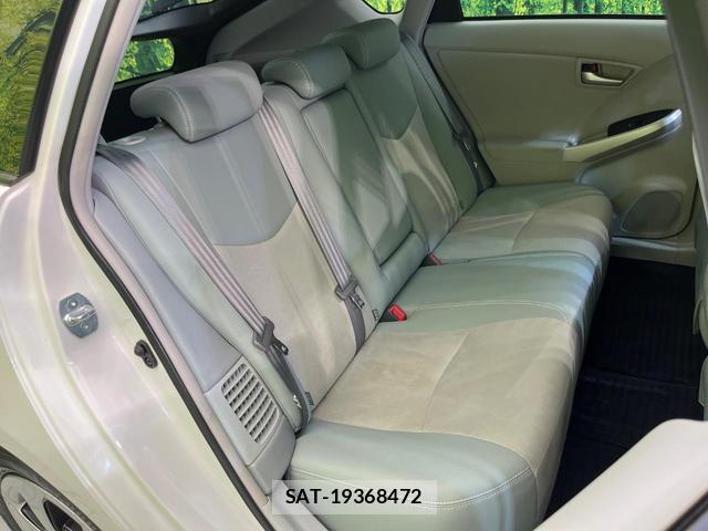 Toyota PRIUS 2015-02 8342053-8