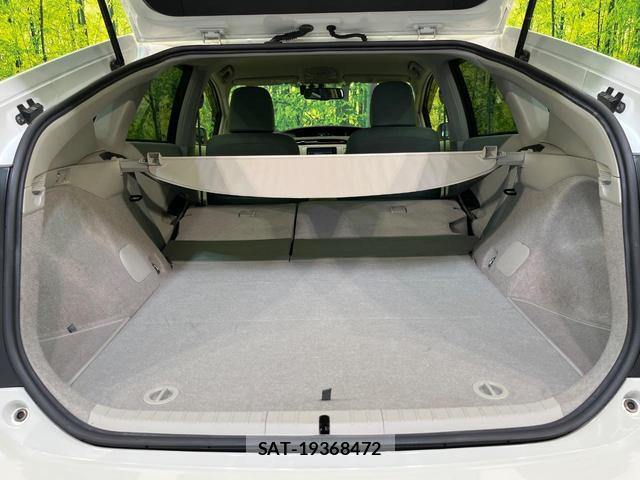 Toyota PRIUS 2015-02 8342053-9