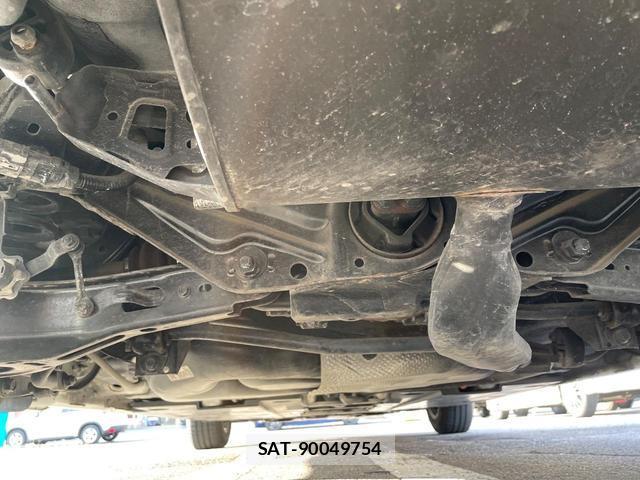 Toyota PRIUS 2017-06 8342127-18