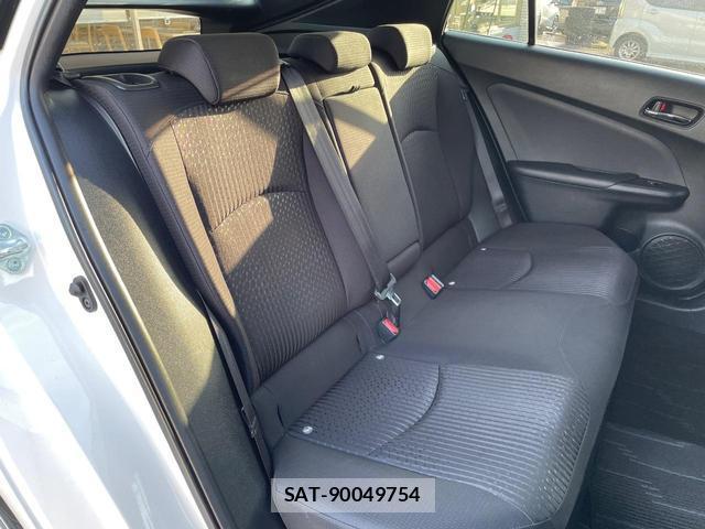 Toyota PRIUS 2017-06 8342127-8