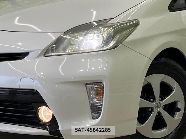 Toyota PRIUS 2012-07 8342185-12