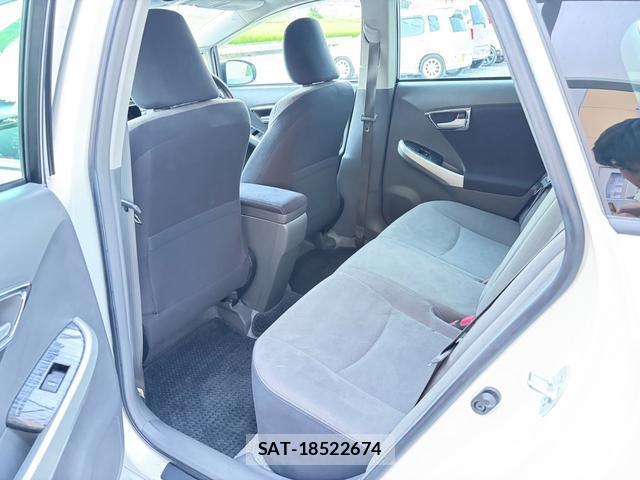 Toyota PRIUS 2011-08 8342277-7