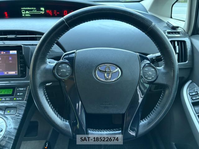 Toyota PRIUS 2011-08 8342277-8