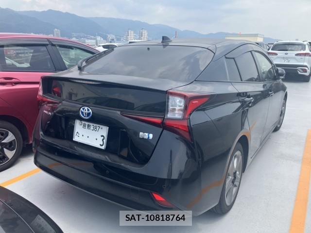 Toyota PRIUS 2021-08 8342430-4
