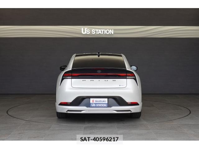 Toyota PRIUS 2023-06 8342734-1